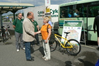 Zahájení cyklodopravy 2009 a předání jízdního kola výherci